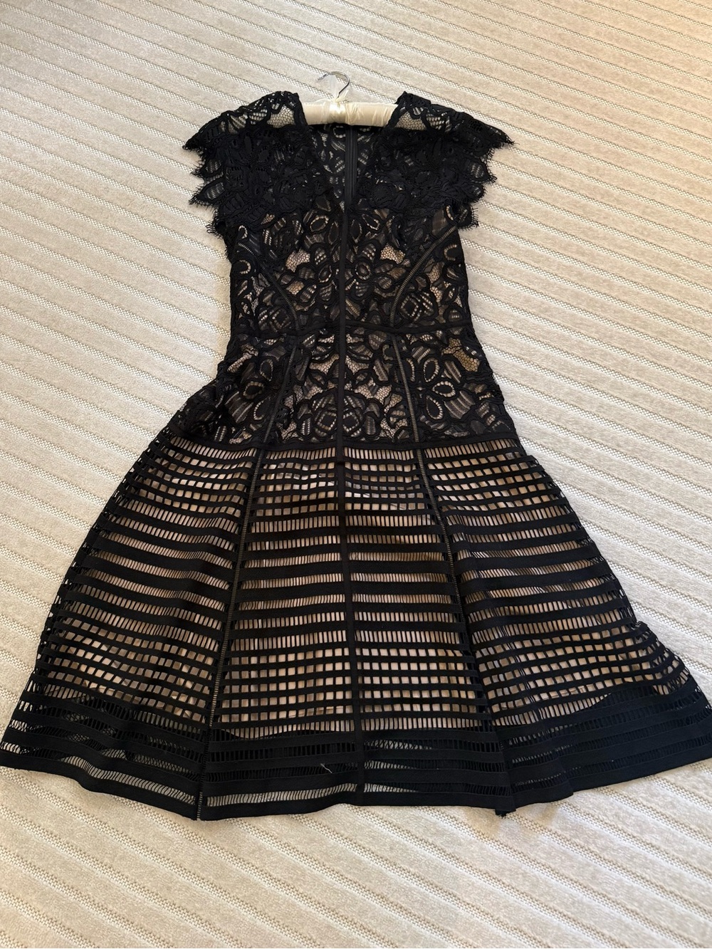 Lela Rose Black Lace Fit-and-Flare Midi Dress